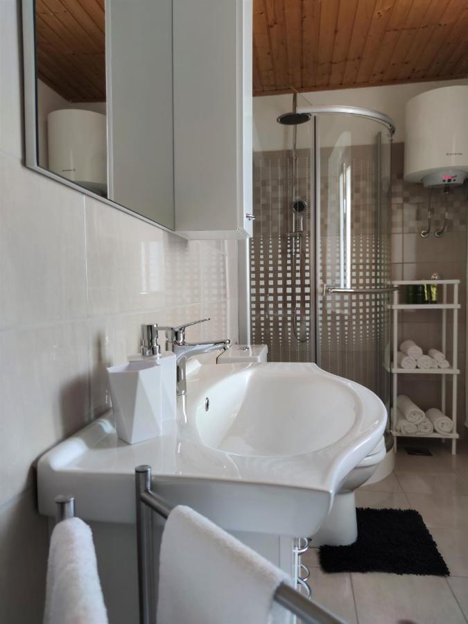 Apartman Josip Garica Exteriör bild